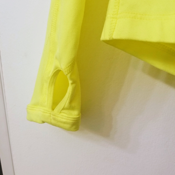 Neon yellow Nike pullover - Picture 5 of 5